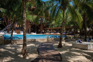 Cartagena: Island Day Trip to Atolón Beach Club with Lunch