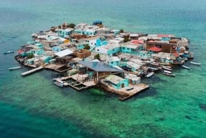 cartagena: Mucura and Santa Cruz Islands Tour spectacular