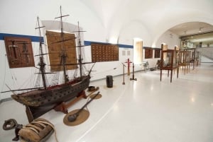 Cartagena: entrada no Museu Naval, transporte incluído