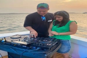 Carthagène : PartybayYacht avec open bar et DJ à bord !