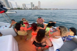 Carthagène : PartybayYacht avec open bar et DJ à bord !