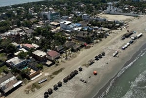 Cartagena: Paratriking Flight from the Beach