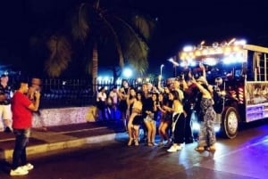 Cartagena: Tour the city on a rumba in a typical bus +liquor