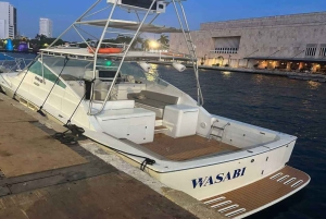 Cartagena: PartybayYacht med åben bar og DJ om bord!