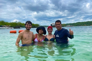 Cartagena: Playa Tranquila Day Trip with Lunch by boat