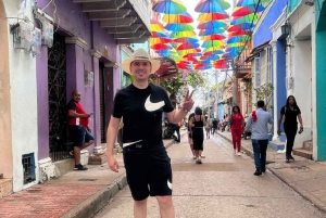 Cartagena: Panoramic Bilingual City Tour, Air Conditioned