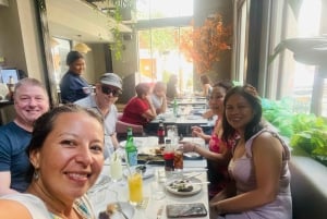 Cartagena: Private Shopping Tour with social impact