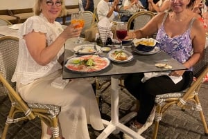 Cartagena: Private Shopping Tour with social impact