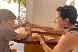 Cartagena: Private Shopping Tour with social impact