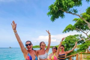 Cartagena: Rosario Islands Daypass Ibbiza Island Beach Club