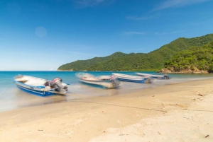 Cartagena: Rosario Islands Private Boat Tour