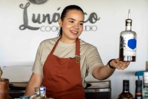 Cartagena: Boutique Rum and Chocolate Tasting at Lunático