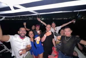 Cartagena´s Pride On Deck - Gay Party Boat!