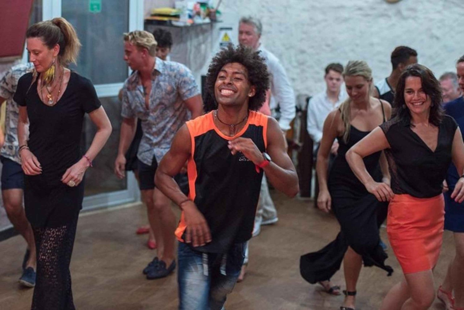 Cartagena: Salsakursus og barhopping med drinks