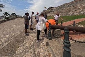 Cartagena: San Felipe Castle & San Diego Tour with Tickets
