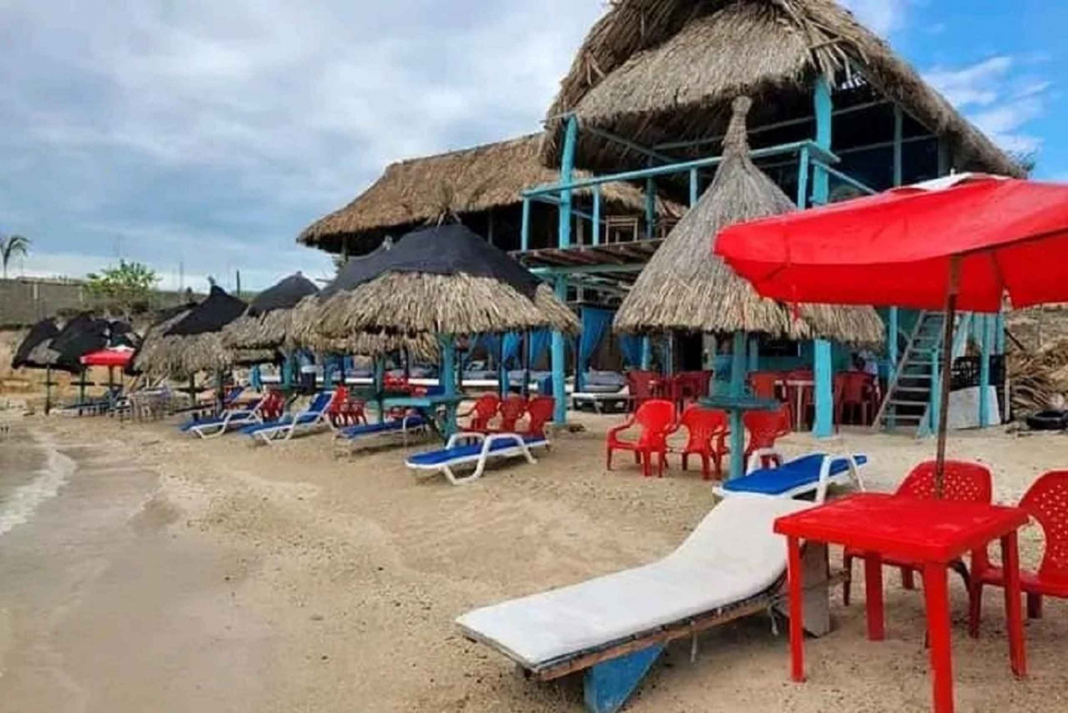 Cartagena: Playa exclusiva y privada en la Isla Puntarena