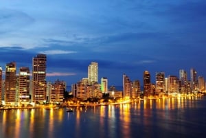 Cartagena: Sunset Open Bar Cruise in Catamaran or Speedboat