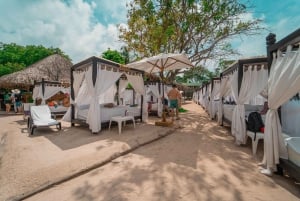 Cartagena: BEACH CLUB en ISLA PRIVADA+cocktail+cama de playa