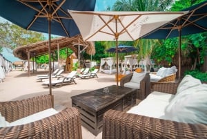 Cartagena: BEACH CLUB on PRIVATE ISLAND+cocktail+beach bed
