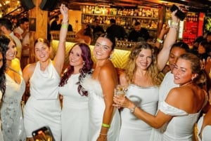 Cartagena: Sunset Open Bar Cruise in Catamaran or Speedboat