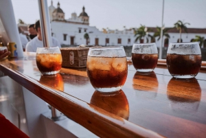 Cartagena: crucero al atardecer con barra libre