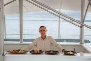 Cartagena: Sunset over Cartagena Bay aboard a brand-new catamaran