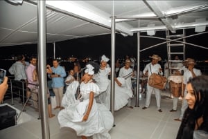 Cartagena: Sunset over Cartagena Bay aboard a brand-new catamaran
