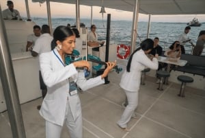 Cartagena: Sunset over Cartagena Bay aboard a brand-new catamaran