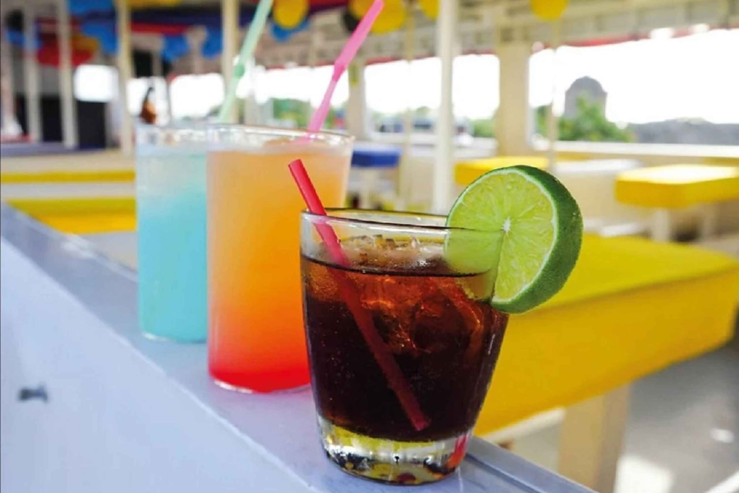 Cartagena: Żeglowanie o zachodzie słońca w zatoce Cartagena + otwarty bar