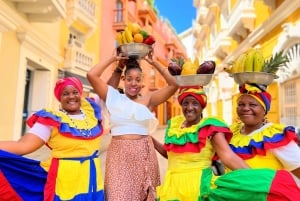 Cartagenan auringonlaskun kävelykierros: Getsemaní: Historia, muurit ja Getsemaní