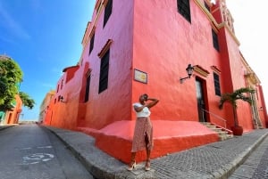 Cartagenan auringonlaskun kävelykierros: Getsemaní: Historia, muurit ja Getsemaní