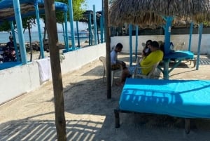 Cartagena, Strand in Tierra Bomba und Mittagessen