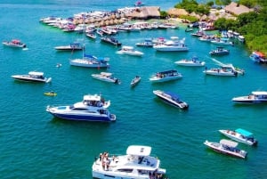 Cartagena: TOUR PRIVATE to the Rosario Islands in boat