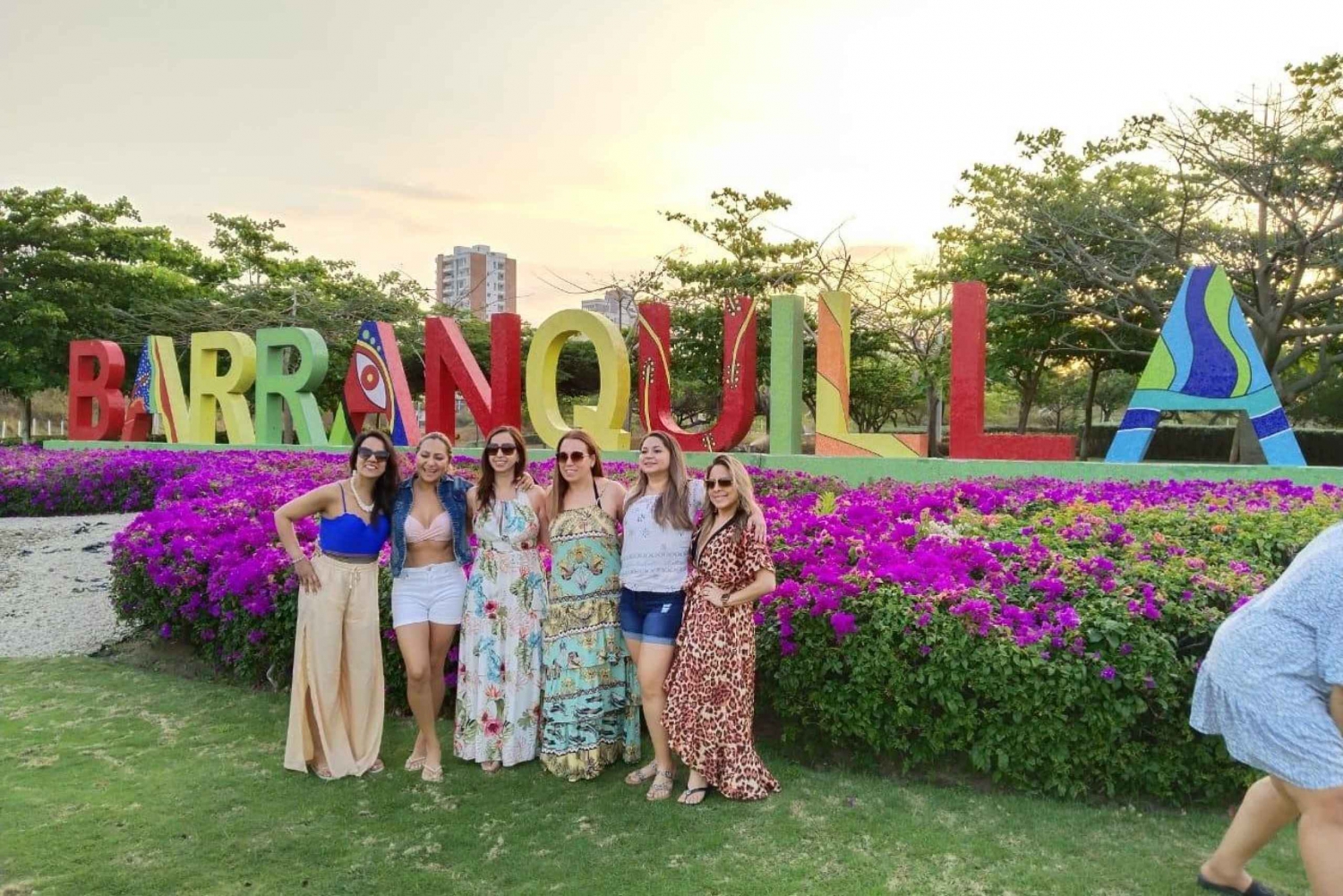 Cartagena:Tour to Barranquilla and Santa Marta+English guide