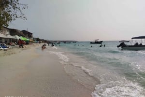 Cartagena: Excursión a la Playa Blanca de la Isla de Barú con Almuerzo
