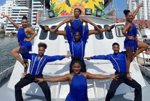 カルタヘナ：ディナーとオープン・バー付き白夜ボート・ツアー