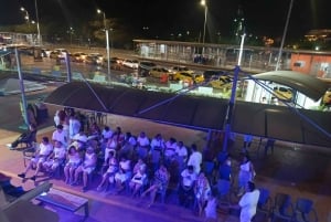 カルタヘナ：ディナーとオープン・バー付き白夜ボート・ツアー