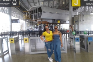 Citytour, comuna13, metro cable, botero, pueblito paisa. Privato