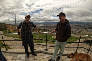 Ciudad Bolívar cable car, tour, and graffiti workshop