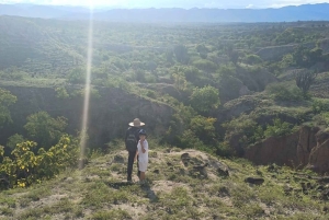Tour comunitário Biodiversidade Latatacoa Deserto Villavieja