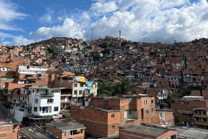 Comuna 13, City tour, History, and Resilience