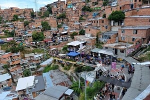 Comuna 13: Graffiti-tur & Street Food/drink med telesferic