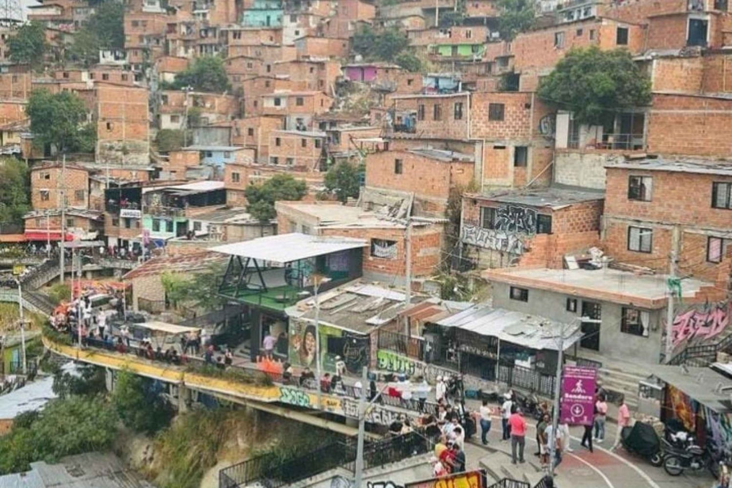 Коммуна 13: Экскурсия по городскому искусству, культуре и устойчивости