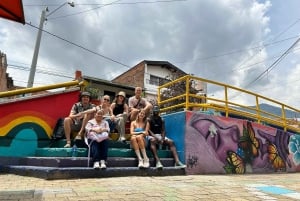 Comuna 4 - Moravia Tour