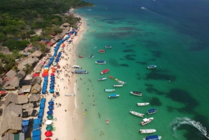 Excursion d'une journée à Playa Tranquila VIP avec parasols, déjeuner en bus !