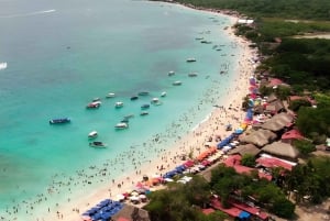 Excursion d'une journée à Playa Tranquila VIP avec parasols, déjeuner en bus !