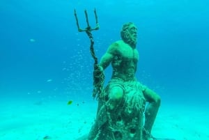 Tauchen für Anfänger zwischen Korallen und Statuen in San Andrés