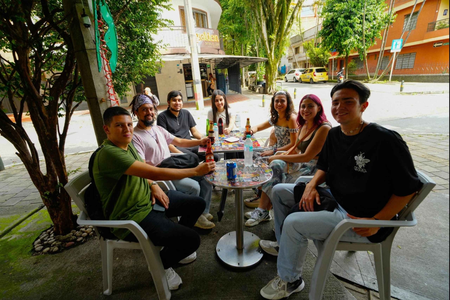 エンビガド：地元の暮らしと文化を知るウォーキングツアー