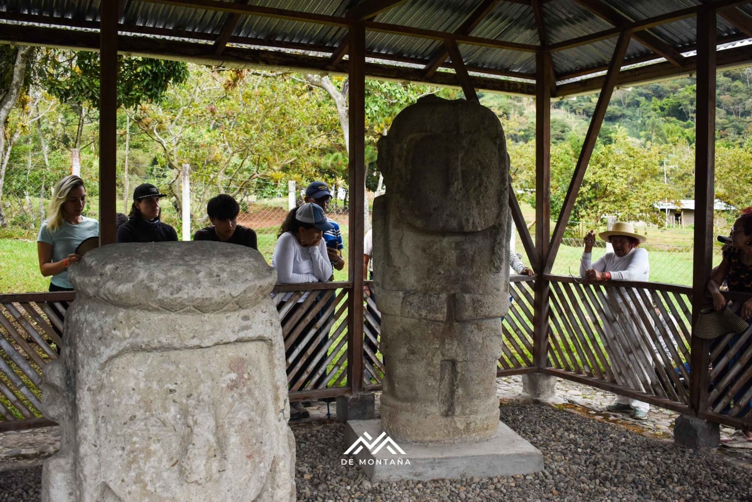 Udforsk Tierradentro: en rejse til hellige grave og landskaber