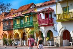 Cartagena: Private Food Tour in Walled City and Getsemani